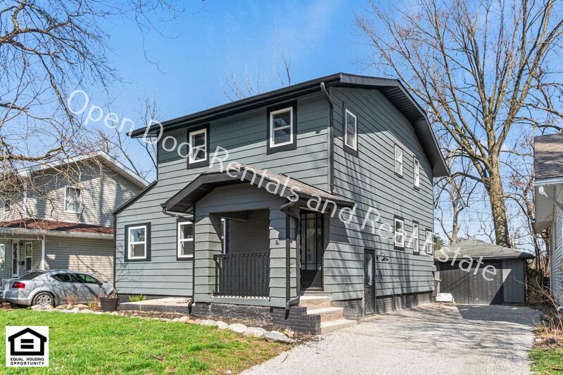 2144 Edgehill Ave in Fort Wayne, IN - Foto de edificio