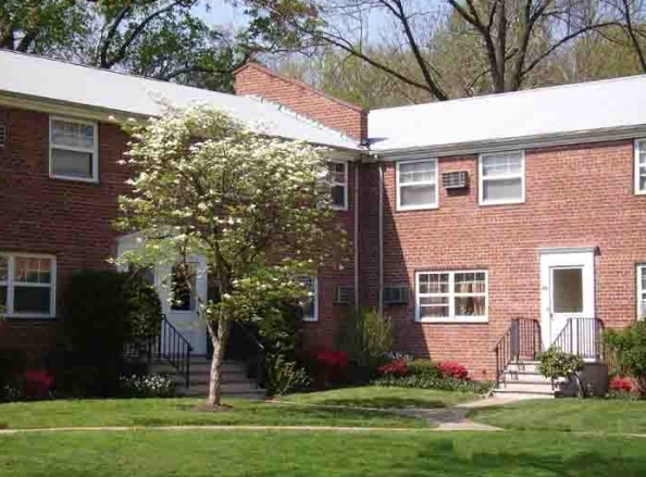 Plainfield Village in Plainfield, NJ - Building Photo