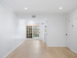 5025 Hillsboro Pike in Nashville, TN - Foto de edificio - Building Photo