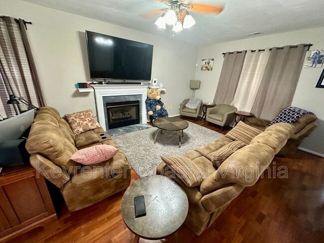 106 Quail Run Ct in Suffolk, VA - Building Photo - Building Photo