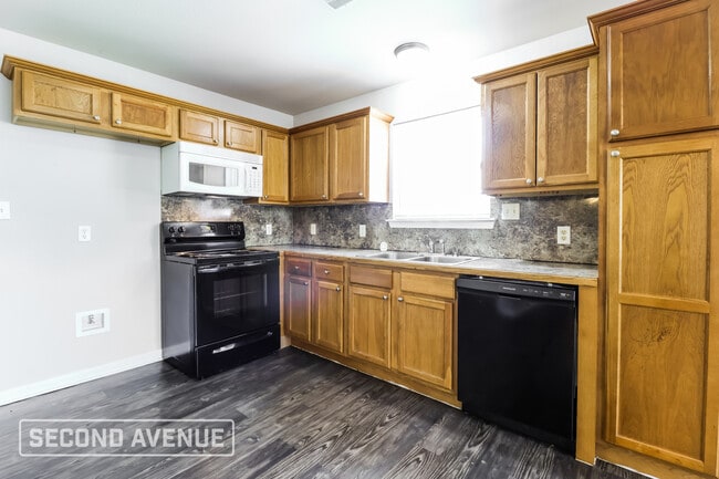 209 Spring Branch Dr in Benton, AR - Building Photo - Building Photo