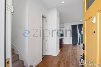 8436 Compass Wy in Newark, CA - Building Photo - Building Photo