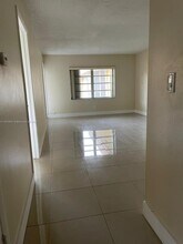 5120 SW 40th Ave in Fort Lauderdale, FL - Building Photo - Building Photo