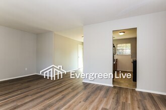 5301 Tucson Dr in Dayton, OH - Building Photo - Building Photo