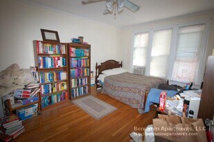 15 Glenville Ave, Unit 12 in Boston, MA - Building Photo