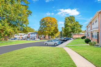 Crowders View Townhomes in Gastonia, NC - Building Photo - Building Photo