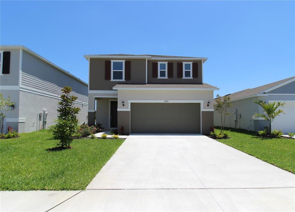 10915 Bluestem Cv in Parrish, FL - Building Photo