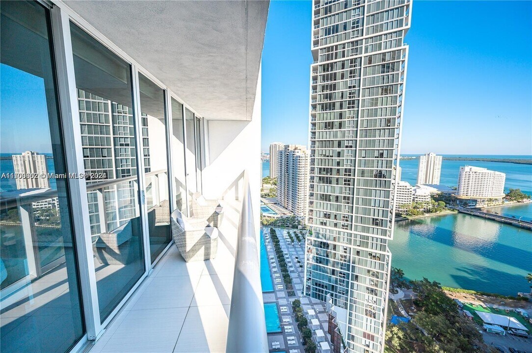 485 Brickell Ave, Unit 3109 in Miami, FL - Foto de edificio