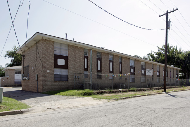 Cornerstone Apartments in Tulsa, OK - Building Photo - Building Photo