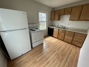 921 NW D St in Richmond, IN - Building Photo - Building Photo