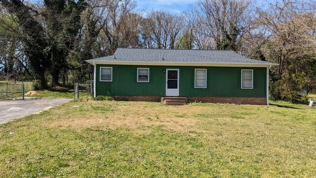114 Coldbrook Dr in Spartanburg, SC - Building Photo - Building Photo