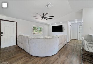 5005 Squaw Ln in La Belle, FL - Building Photo - Building Photo
