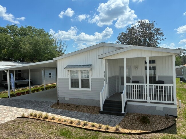 property at 1618 Killarney Ct