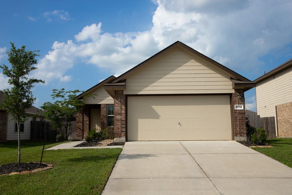 11134 N Lake Mist Ln in Willis, TX - Building Photo