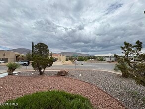 701 Espolon Dr in El Paso, TX - Building Photo - Building Photo