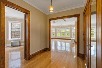 6645 N Greenview Ave in Chicago, IL - Building Photo - Building Photo