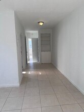 1724 Rodman St, Unit A in Hollywood, FL - Foto de edificio - Building Photo