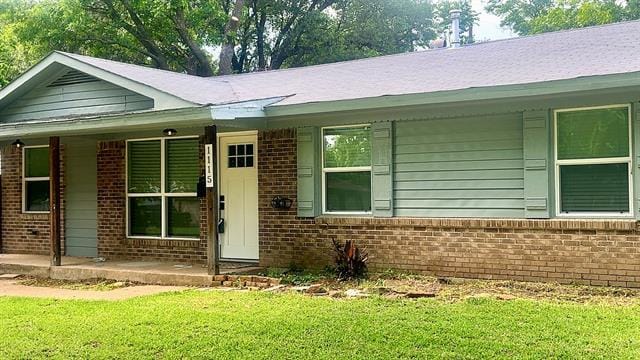 property at 1115 Casa Dr