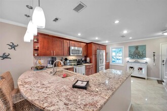 5258 Beach Dr SE in St. Petersburg, FL - Building Photo - Building Photo