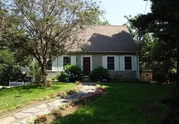 property at 4 Blackstone St
