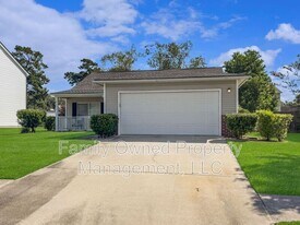 8017 Old Hazelwood Rd in North Charleston, SC - Building Photo