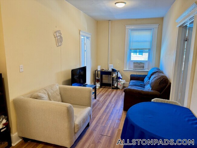 26 Park Vale Ave