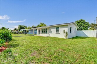 3431 NW 5th Pl in Fort Lauderdale, FL - Building Photo - Building Photo