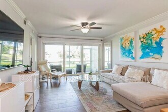 250 Timber Lake Cir in Naples, FL - Building Photo - Building Photo