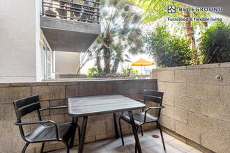 375 N La Cienega Blvd, Unit FL2-ID223 in West Hollywood, CA - Building Photo - Building Photo