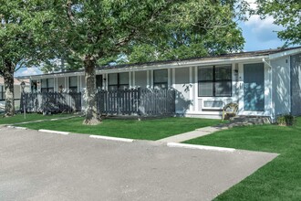 Cottages at Bear Branch in Murfreesboro, TN - Foto de edificio - Building Photo