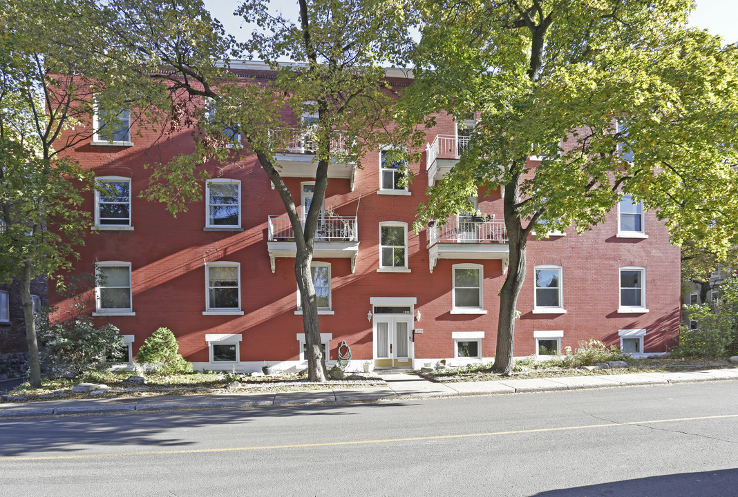 1096 Fairmount O in Montréal, QC - Building Photo