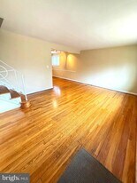 11212 Dewey Rd in Kensington, MD - Building Photo