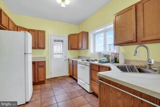 1910 N Howard St in Philadelphia, PA - Building Photo - Building Photo