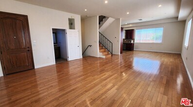 1307 Alexandria Ave in Los Angeles, CA - Building Photo - Building Photo