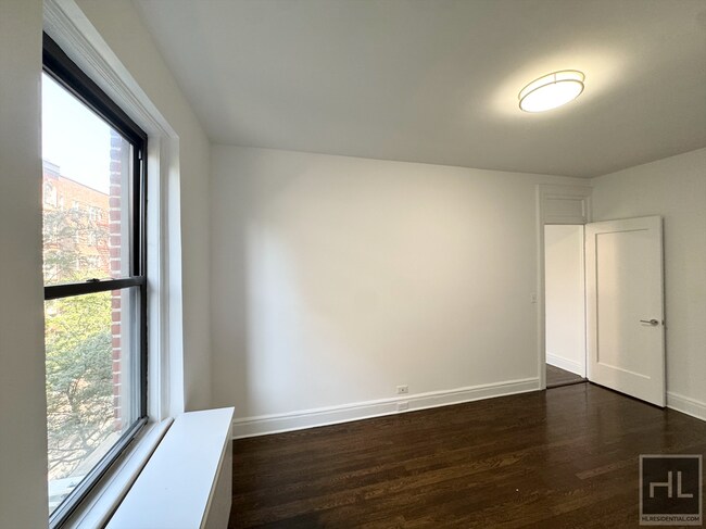 71 W 12th St