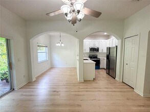 10398 Park Commons Dr in Orlando, FL - Building Photo - Building Photo