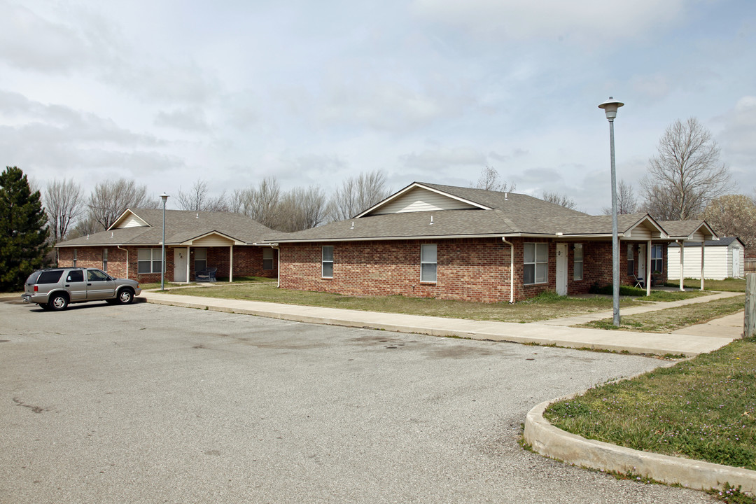 Havenwest Apartments in El Reno, OK - Building Photo