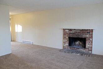 17871-17883 SE Division in Portland, OR - Building Photo - Building Photo