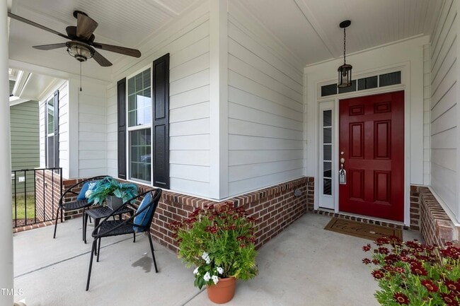 273 Scarlet Tanager Cir in Holly Springs, NC - Building Photo - Building Photo