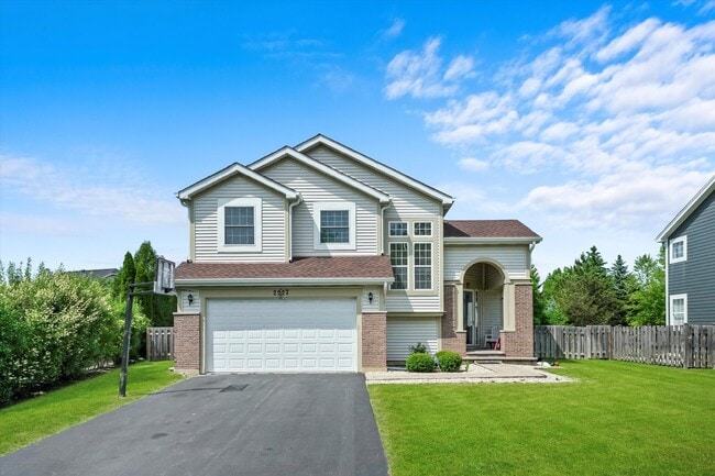 property at 2227 Avalon Ct S