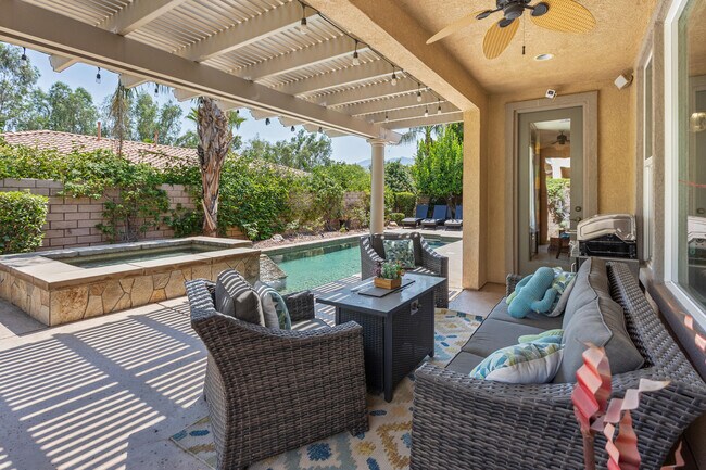 3 Clear Lake Dr in Rancho Mirage, CA - Building Photo - Building Photo