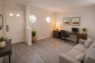 928 Ferry Rd in Galveston, TX - Building Photo