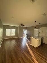 9887 County Road 35 in Tyler, TX - Foto de edificio - Building Photo