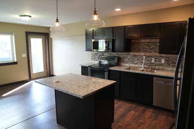 2946 N 27th Ave, Unit B in Bozeman, MT - Building Photo - Building Photo