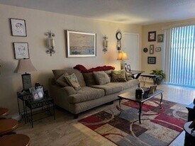 4633 Wild Indigo St in Houston, TX - Building Photo