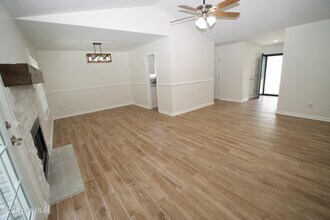 210 Hayden Pl in Jacksonville, NC - Building Photo - Building Photo