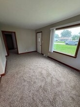 216 Winona Dr in Machesney Park, IL - Building Photo - Building Photo