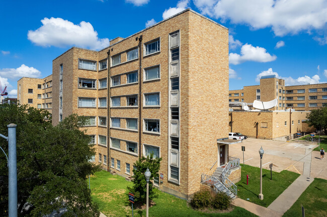 Kinsolving Residence Hall in Austin, TX - Building Photo - Building Photo