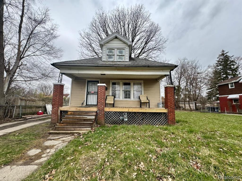 17325 Waltham St in Detroit, MI - Building Photo