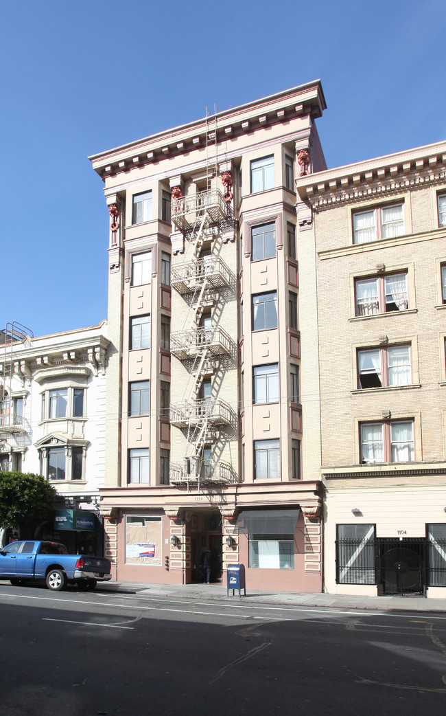 Yerba Buena Apartments in San Francisco, CA - Building Photo - Building Photo